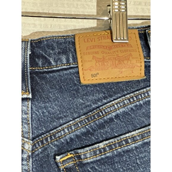Levi's 501 Women's Denim Jean Shorts Blue Button Fly, Raw Hem, Dark Wash Size 24 - Picture 6 of 9